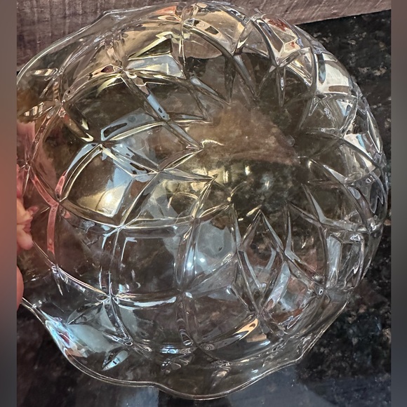Heavy Crystal fruit bowl - Picture 2 of 3